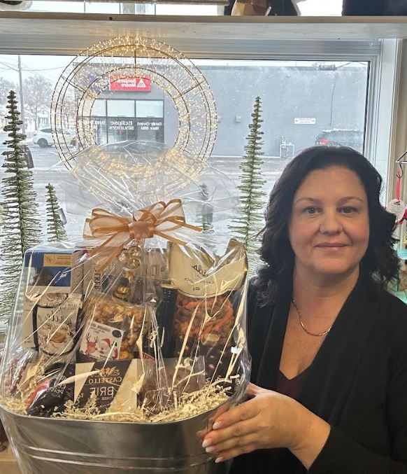 Brantford gift shop known for its unique gift&nbsp;baskets