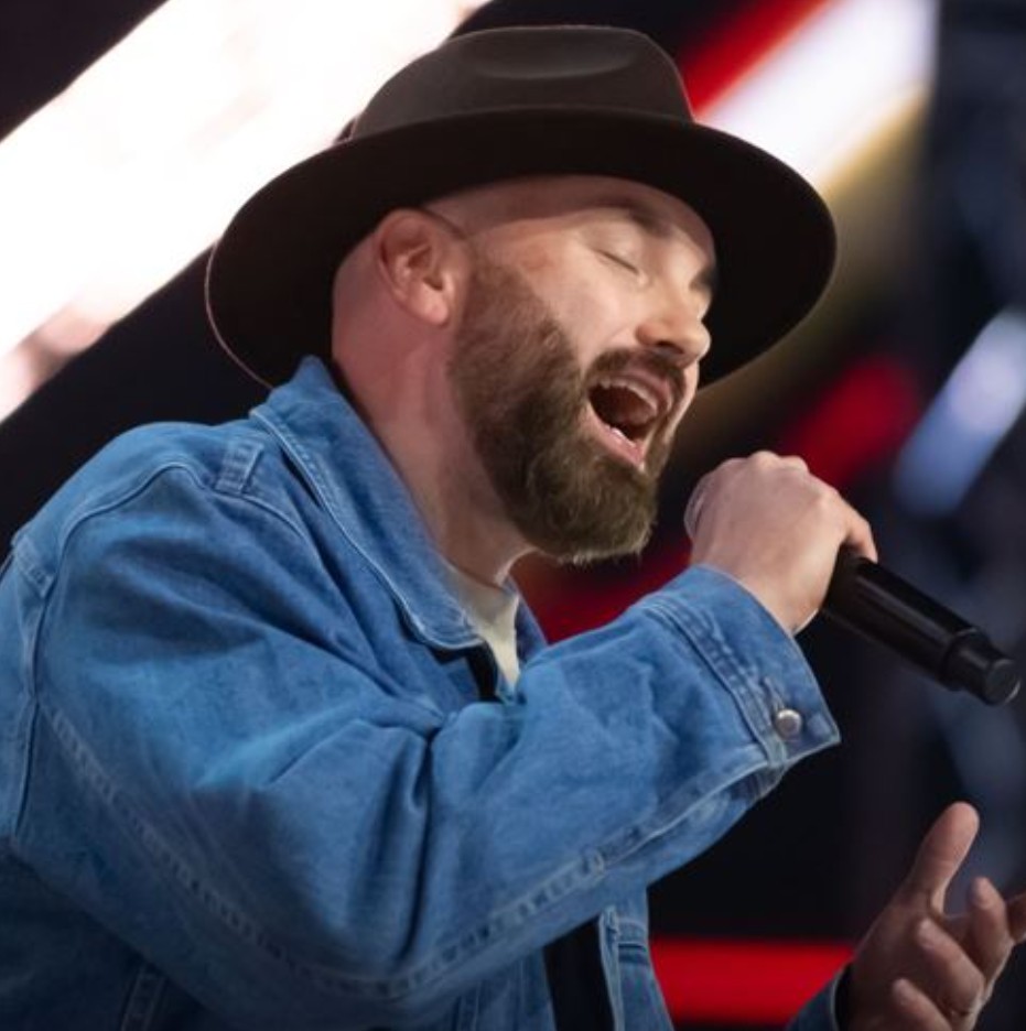 Singer continues to follow&nbsp;dream